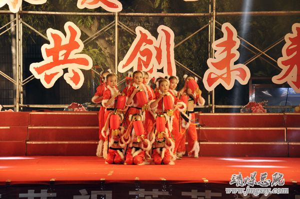 总医院举办第十五届金秋助学联欢晚会